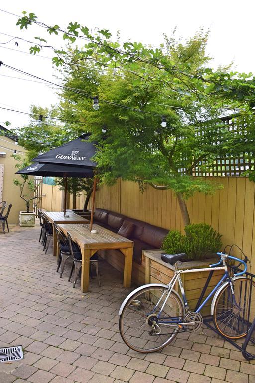 The Prince Albert Backpackers & Bar Нелсън Екстериор снимка