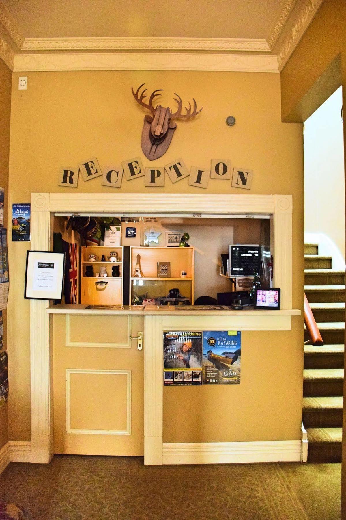 The Prince Albert Backpackers & Bar Нелсън Екстериор снимка