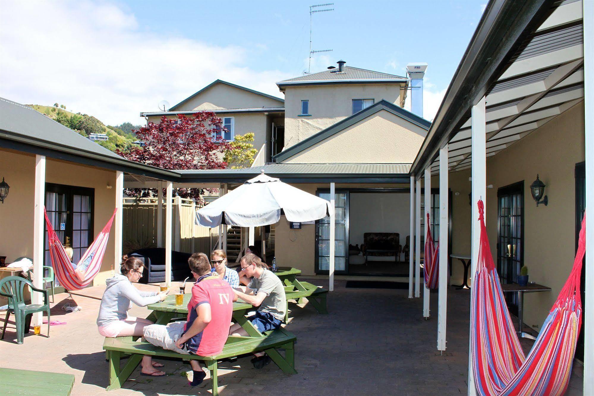 The Prince Albert Backpackers & Bar Нелсън Екстериор снимка