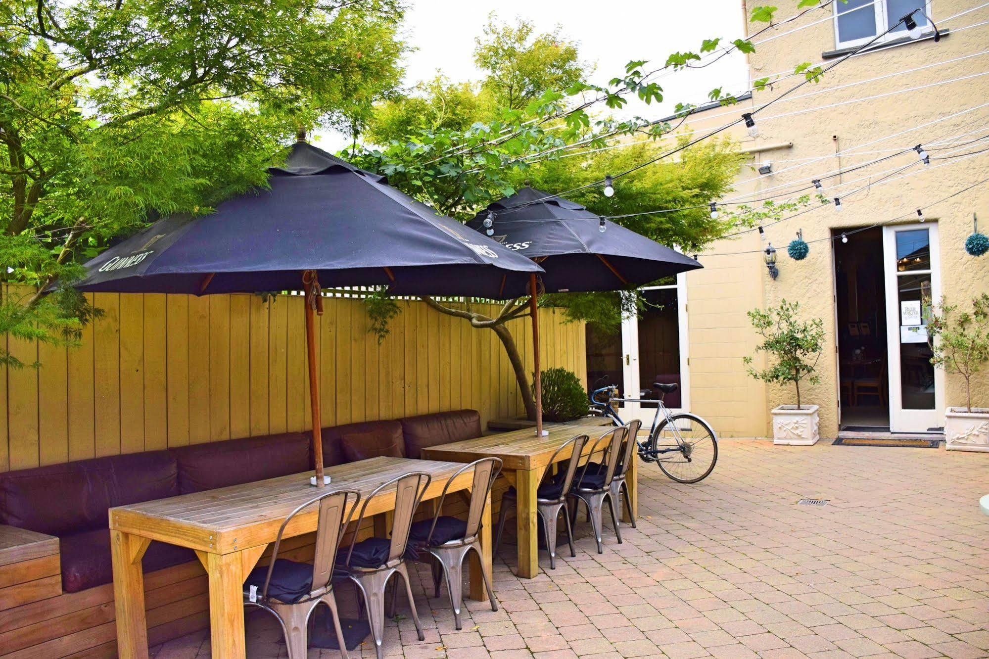 The Prince Albert Backpackers & Bar Нелсън Екстериор снимка