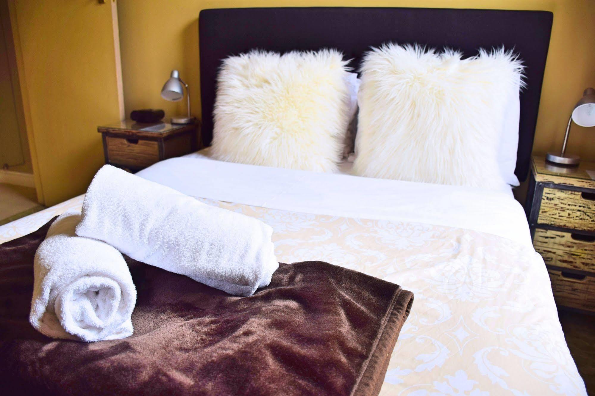 The Prince Albert Backpackers & Bar Нелсън Екстериор снимка