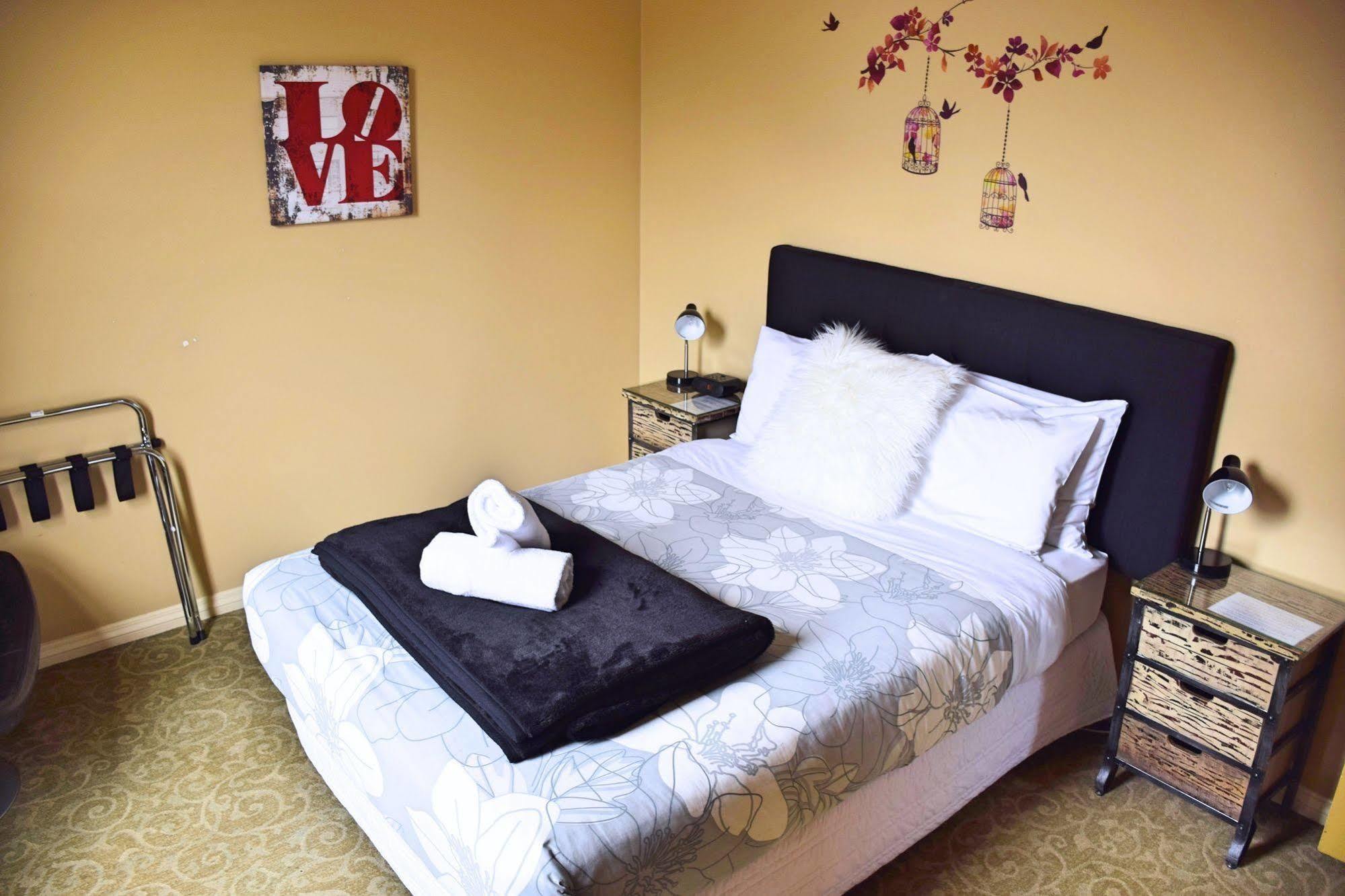 The Prince Albert Backpackers & Bar Нелсън Екстериор снимка