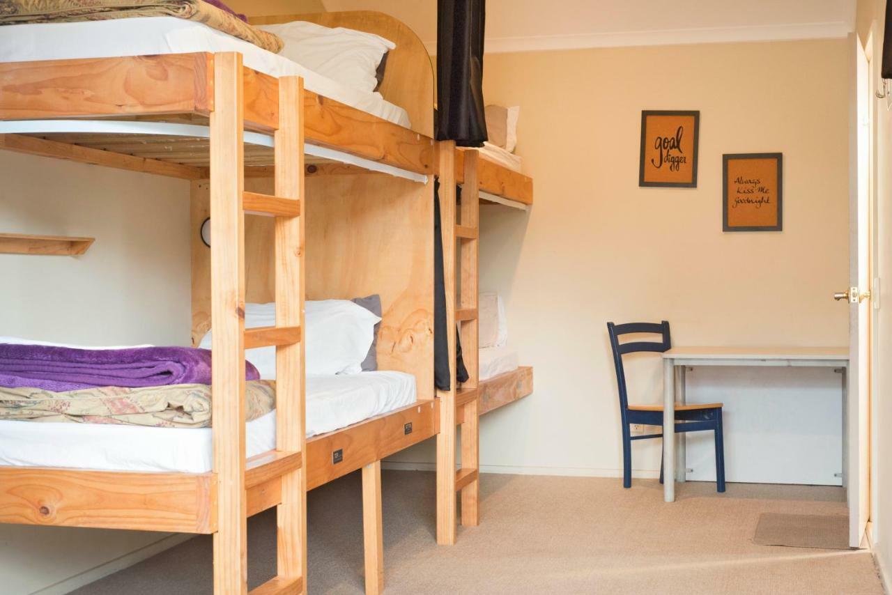 The Prince Albert Backpackers & Bar Нелсън Екстериор снимка